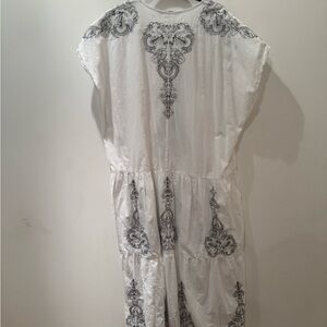 Zara over-sized cotton dress. Size XL. 
Perfect for over swimwear. 49” length.